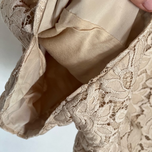 DIANE von FURSTENBERG Crème Lace Shorts, Size 2, EUC - Picture 13 of 14